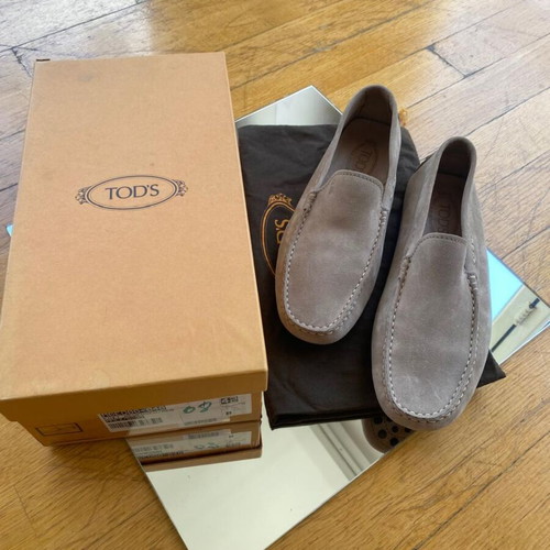 Tod’s loafers new beige size 42