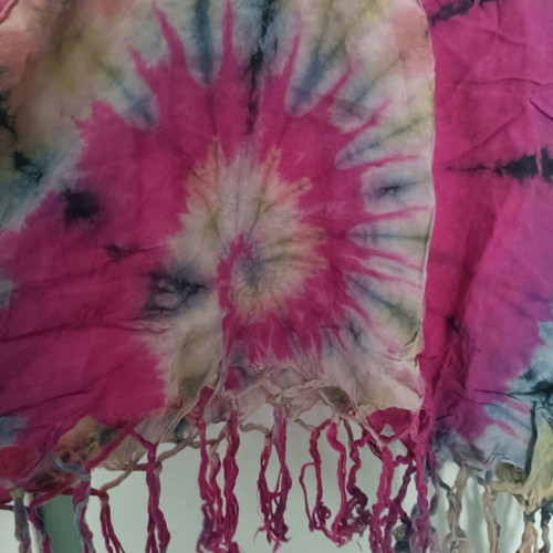 Rainbow Tie-Dye shirt like new, pink and black