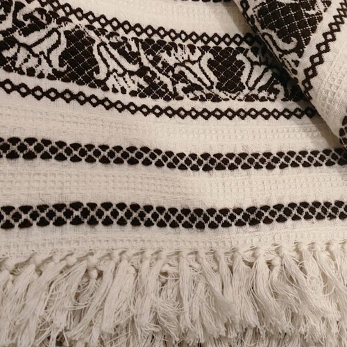 Caramel wool throw blanket like new with fringes