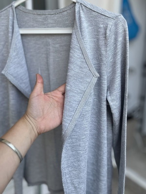 Lululemon thin cardigan with silver details, grey, size M