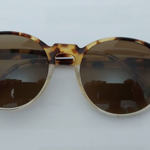 Kenzo sunglasses like new, gold color