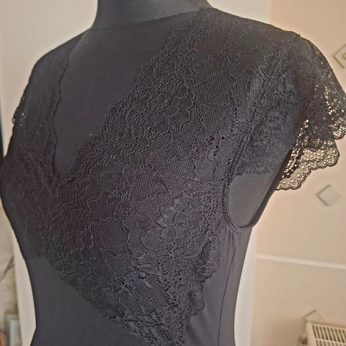 Pieces bodysuit new with lace, size L