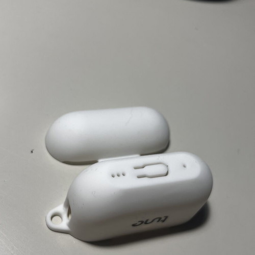 Tune Silicon Case for Apple AirPods 2 Pro White new