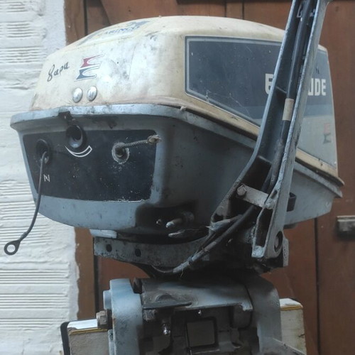 Evinrude 8 outboard motor used for spare parts