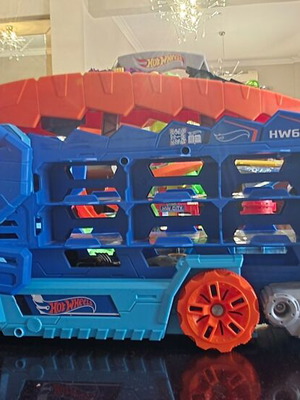 Hot Wheels Dinosaur Truck Track like new