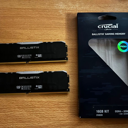 Crucial Ballistix 16GB (2x8GB) DDR4 3200MHz CL16 σαν καινούργιο, RGB