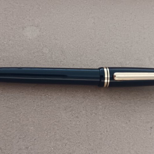 Mechanical pencil with replacement leads Turbo 0.5 mm 2B like new