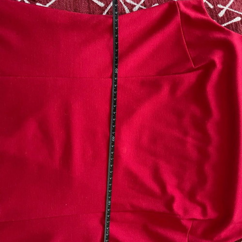 Red short women's dress used with open back and inner lining
