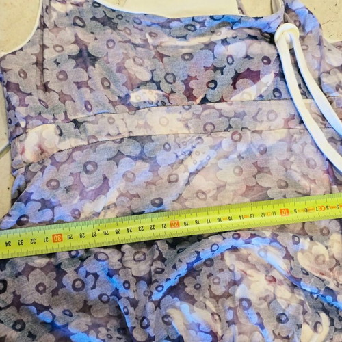 Kin Kinoa T-shirt like new, colorful, sizes S and M