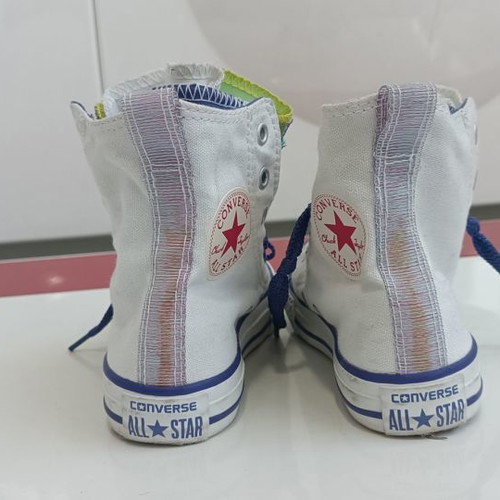All Star Converse kids shoes size 28 used, multicolor