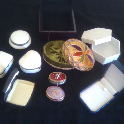 Jewelry boxes set of 10 like new