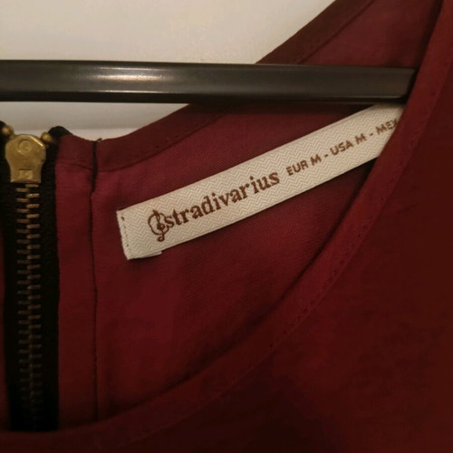 Stradivarius blouses like new, pack of 2, burgundy and green
