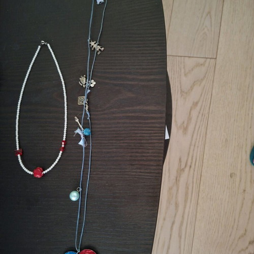 Necklaces pack of 2, like new, colorful, daisy and heart design