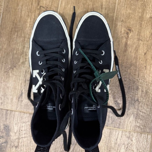 Off White shoes like new, size 45, black with box