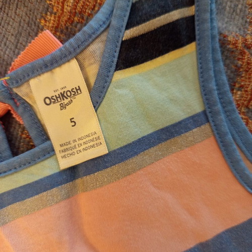 Oshkosh multicolor dress for 5 years, like new