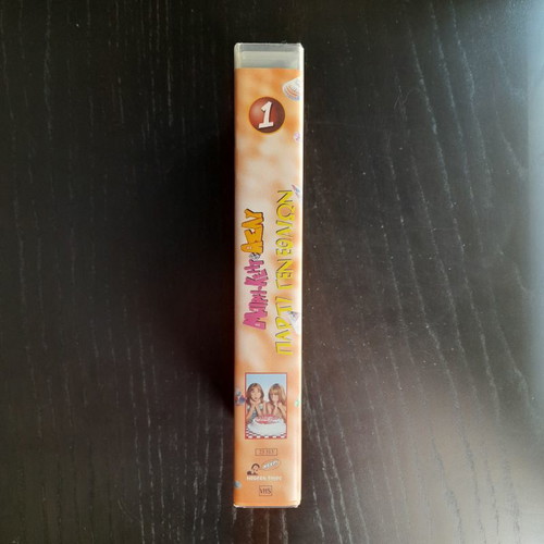 Mary-Kate & Ashley Birthday Party 1 VHS new, dubbed