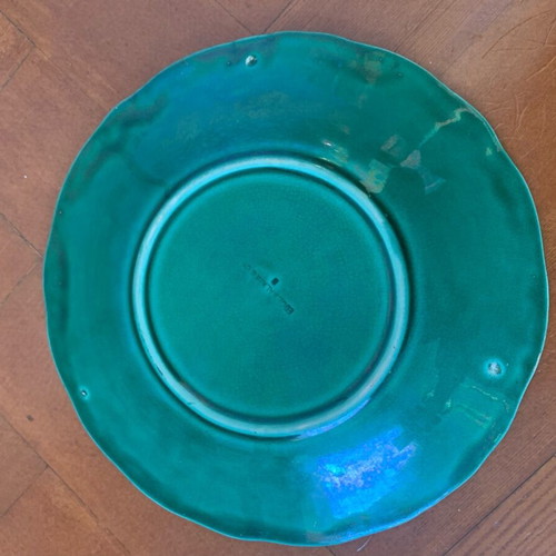 Wedgwood Majolica antique plates like new, set of 2
