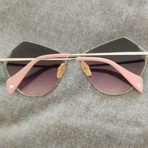 Genny sunglasses pink gradient like new