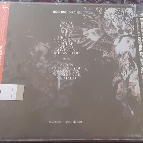 Archive Noise CD and DVD like new