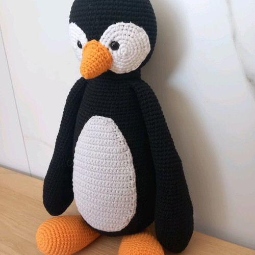 Amigurumi penguin handmade 38 cm new