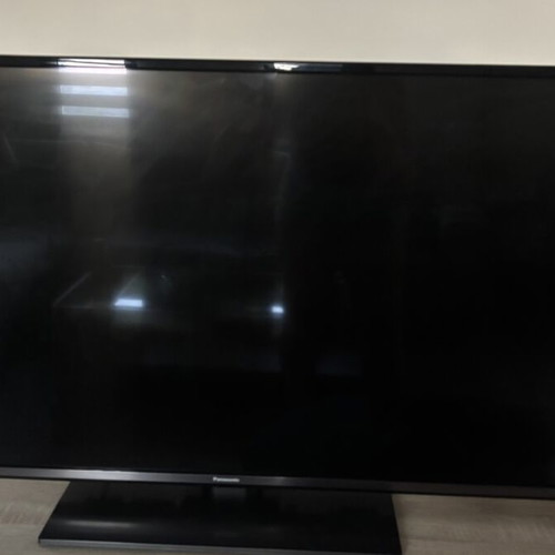 Panasonic 43" TV used with screen shadow defect