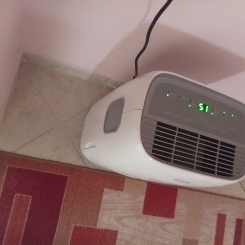 Dehumidifier 35 L like new, ideal for large spaces