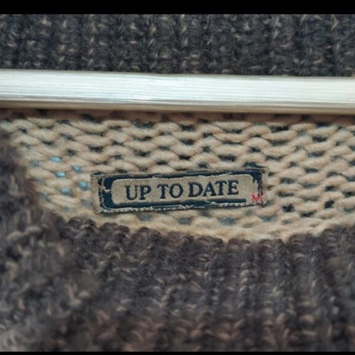 Sleeveless sweater used, beige with dark brown collar, size M