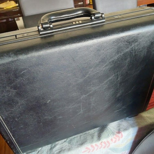 Samsonite vintage leather briefcase used, black