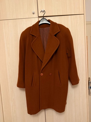Παλτό σοκολατί γυναικείο σαν καινούργιο με βατές, ποιοτικό ύφασμα