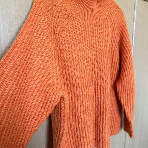 Cubus wool sweater size M like new, bright orange