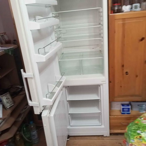 Liebherr refrigerator and freezer like new, 180cm height