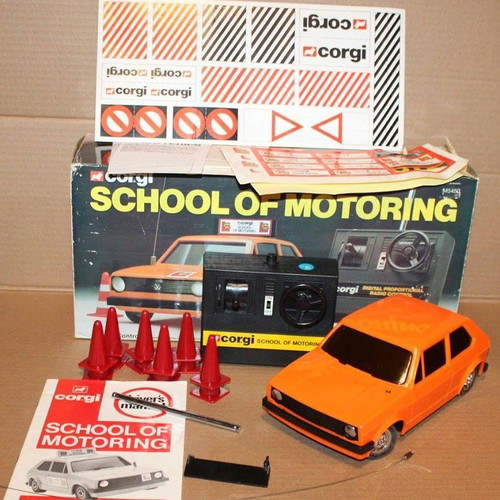 Corgi (1980) School of Motoring VW Golf Radio Controlled Ελαφρώς μεταχειρισμένο. Τιμή 7 ευρώ