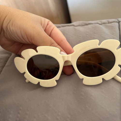 Women's sunglasses like new, white unused