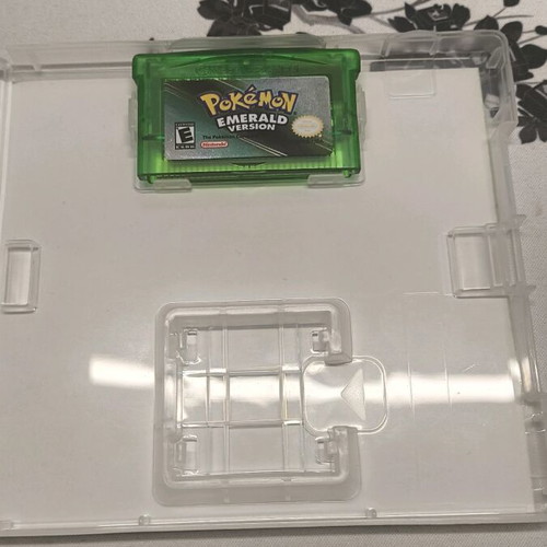 Pokemon Emerald Reproduction Nintendo Game Boy Advance like new