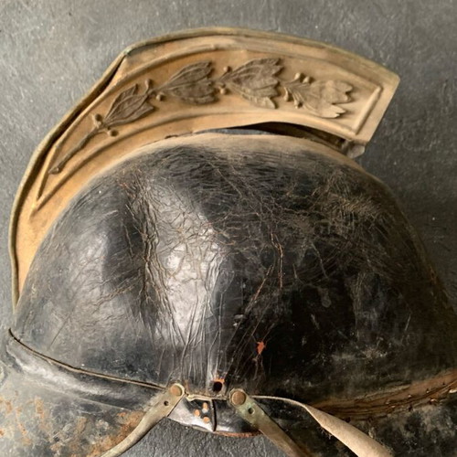 Firefighter helmet old used, requires restoration