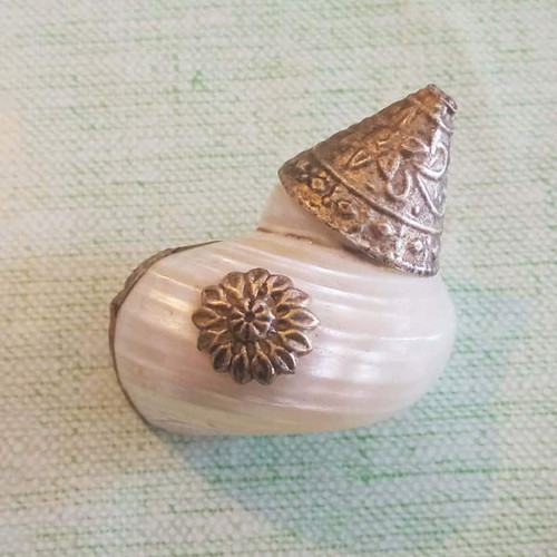 Shankha παραδοσιακά τελετουργικά κοχύλια σαν καινούργιο από Θιβέτ ή Νεπάλ