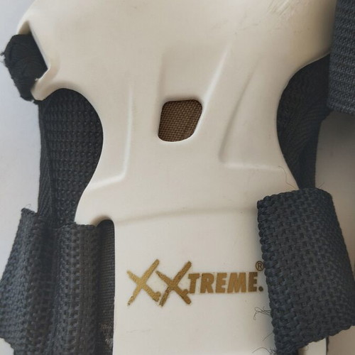 Protective equipment knee pads and wrist guards like new