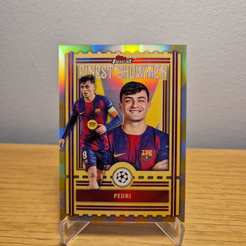 2025-26 Topps Finest UCC Pedri Finest Showmen card like new