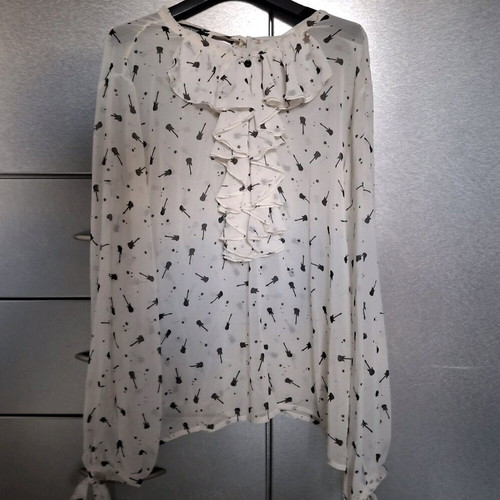 Denny Rose blouse long sleeve like new, black and white