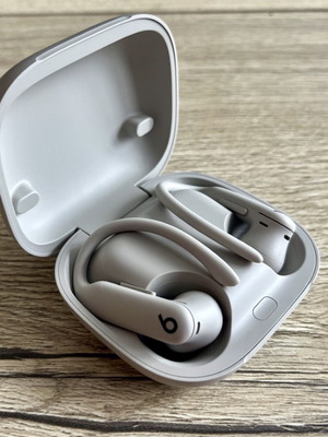 Ακουστικά Power Beats Pro2 σαν καινούργια με noise cancel και Apple chip