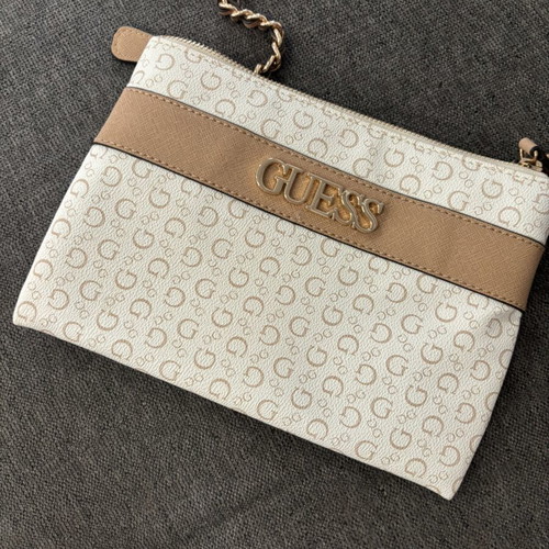 Guess creme crossbody bag like new with two zipper compartments