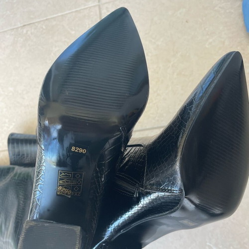 Just Me vegan leather boots new, size 41, shiny finish