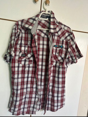Checked shirt used, white and red, size L-XL