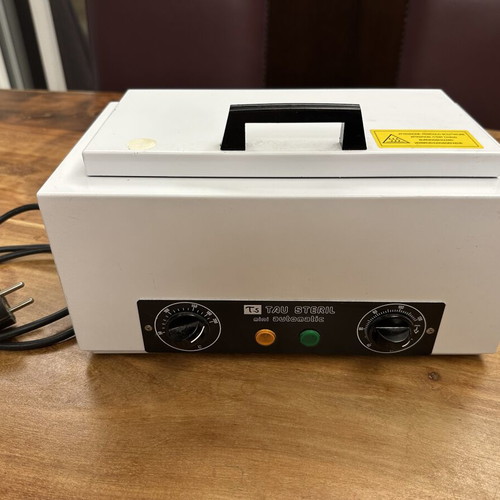 Tau Steril Mini Automatic dry heat sterilizer used