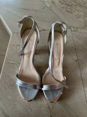 Stefania sandals used, rose gold heel, size 39