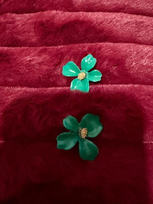 Σκουλαρίκια σε άριστη κατάσταση, πράσινα