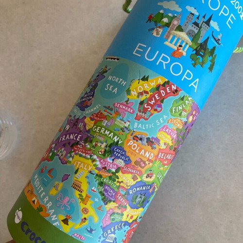 Europe Puzzle 200 pieces new with poster