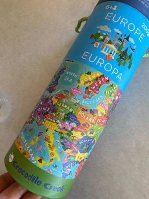 Europe Puzzle 200 pieces new with poster