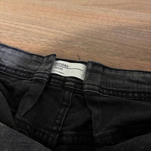 Bershka men's grey bermuda shorts W32 like new