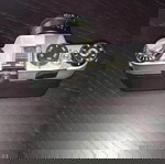 Ρωσική φωτ/κή ZENIT ET με φακό HELIOS 44-2. Τιμή 145 ευρώ.